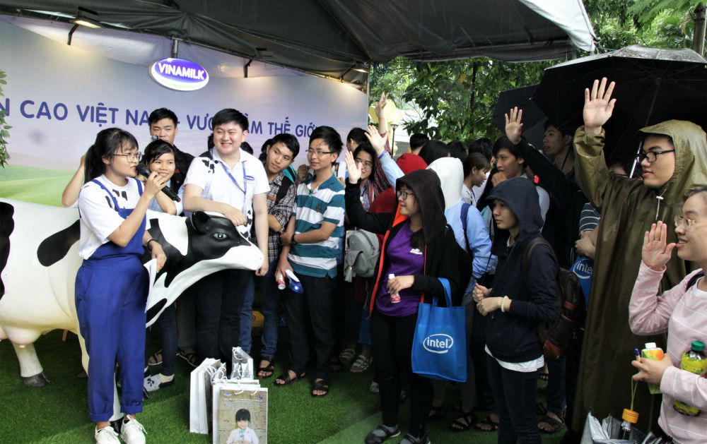 Vinamilk đồng hành cùng “Ngày hội việc làm Bách Khoa 2017”