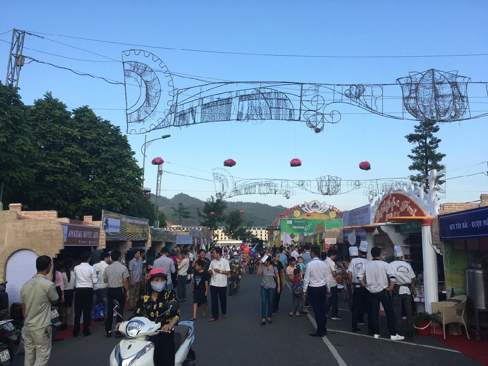 Khai mạc Liên hoan ẩm thực Tây Bắc 2017