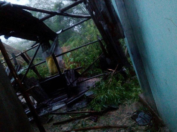 Khánh Hòa: Người dân thức trắng đêm để tránh bão