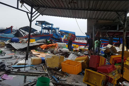 Phó Thủ tướng thị sát, chỉ đạo khắc phục hậu quả bão số 12