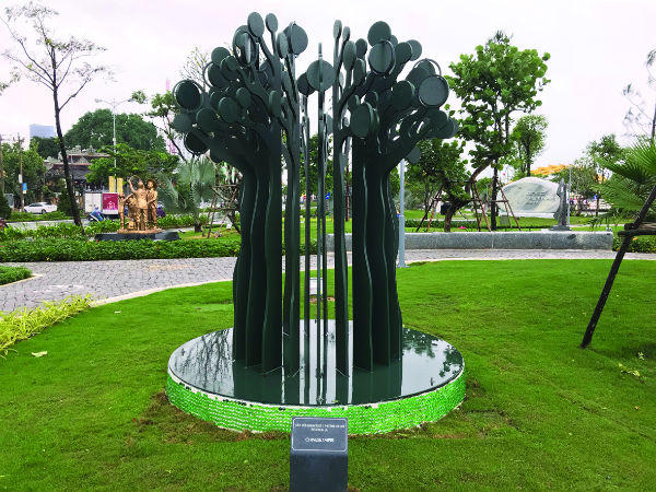 Đà Nẵng: Độc đáo Công viên tượng APEC