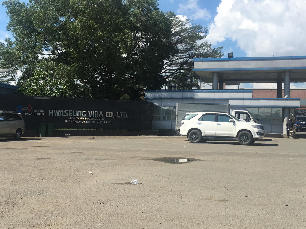 Hàng chục công nhân nhập viện sau tiếng nổ lớn