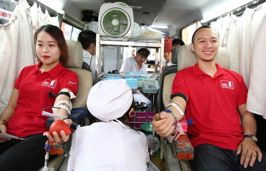 Nhân viên Home Credit tích cực hiến máu nhân đạo