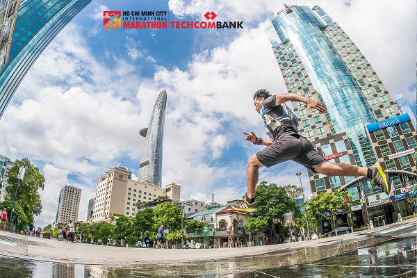 Giảm 40% lệ phí giải Marathon cho chủ thẻ Techcombank trong 3 ngày NGÀY 20, 21, 22/11