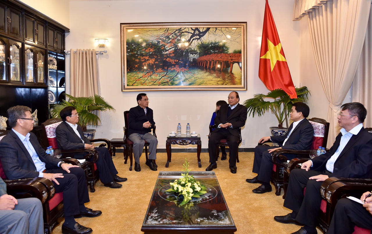 Việt Nam luôn ủng hộ Lào phát triển