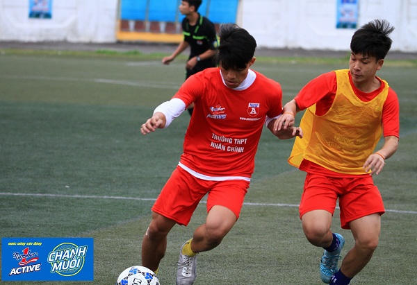 Những loạt sút luân lưu nghẹt thở ở tứ kết Giải bóng đá học sinh THPT Hà Nội - Cup Number 1 Active.