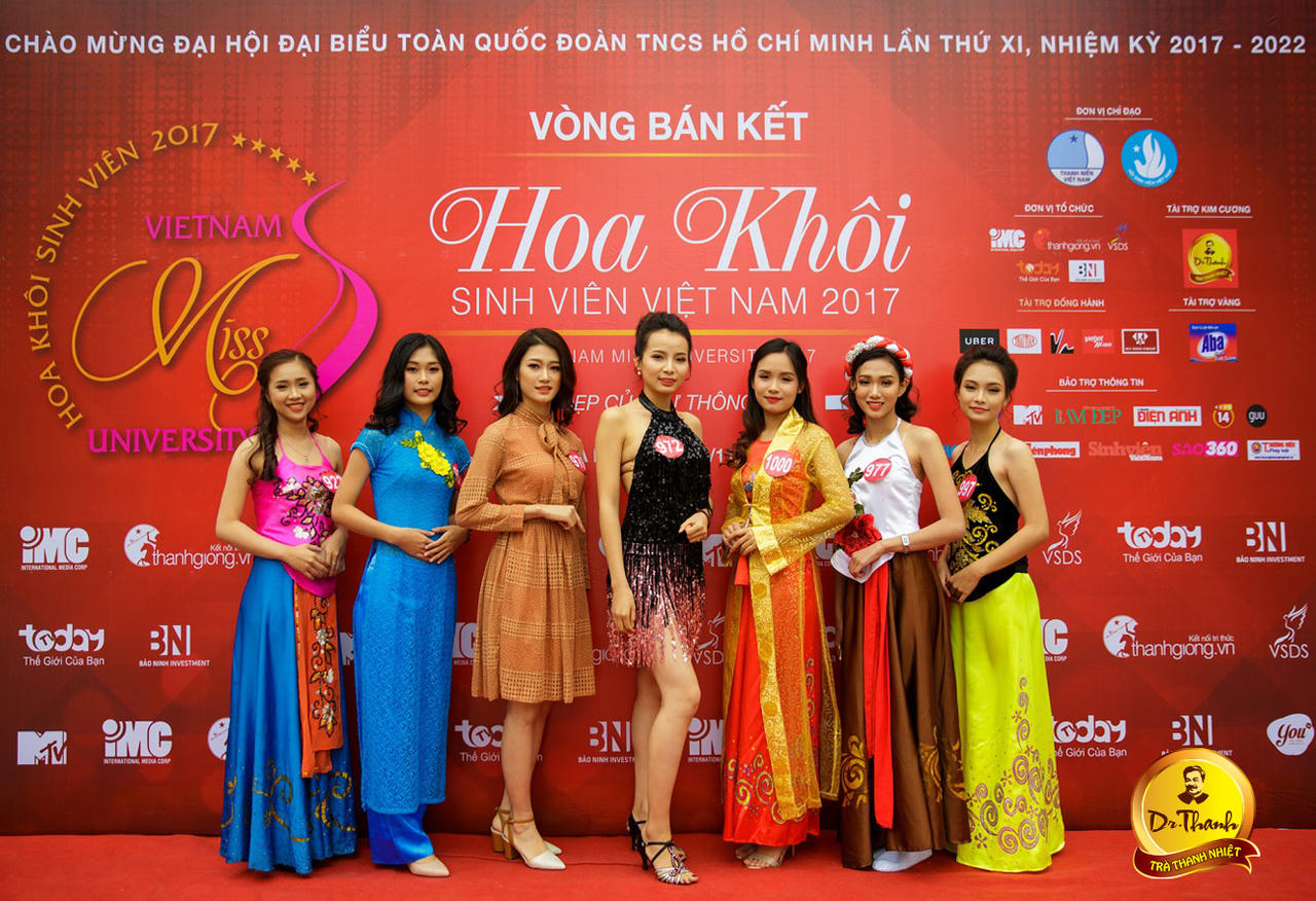 Vòng bán kết Hoa khôi Sinh viên: Thí sinh khoe vẻ đẹp tươi tắn trong tà áo dài