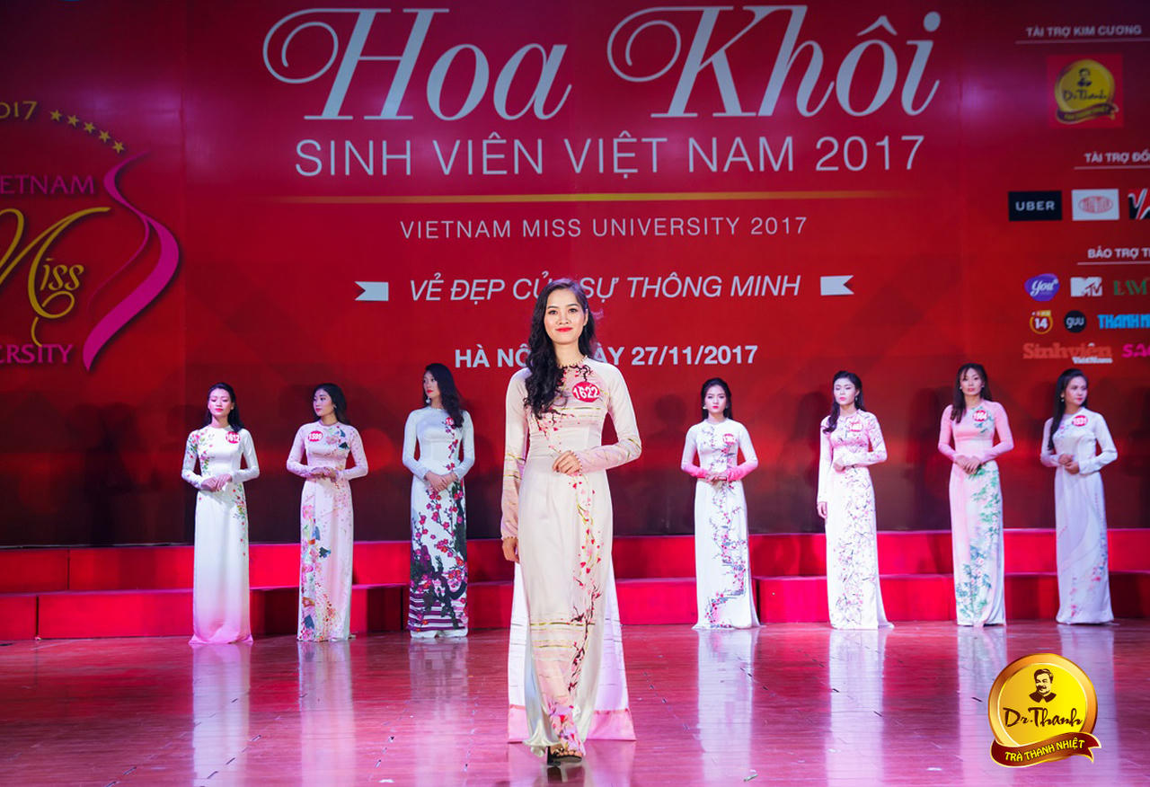 Vòng bán kết Hoa khôi Sinh viên: Thí sinh khoe vẻ đẹp tươi tắn trong tà áo dài