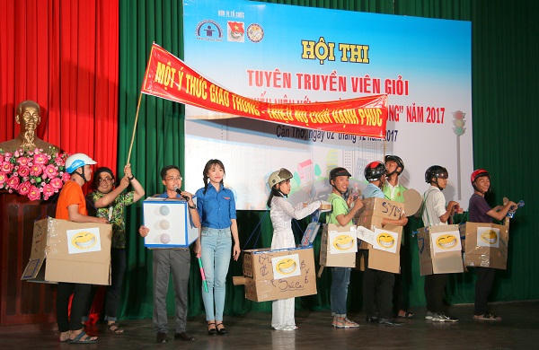 Cần Thơ: Sôi động, sáng tạo, dễ hiểu, dễ nhớ với hoạt động tuyên truyền văn hóa giao thông