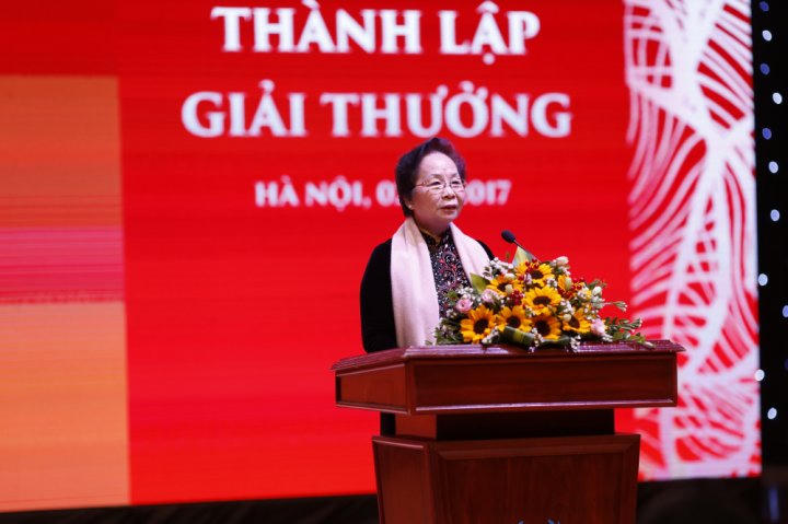 Nguyen Pho Chu tich nuoc Nguyen Thi Doan - Chu tich Quy KOVA phat bieu