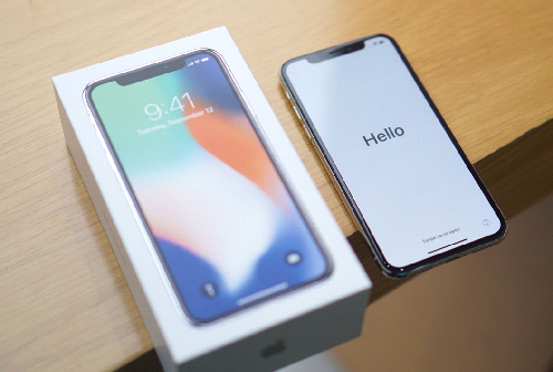 Mở hộp iPhone X chính hãng, MobiFone bán giá từ 15 triệu