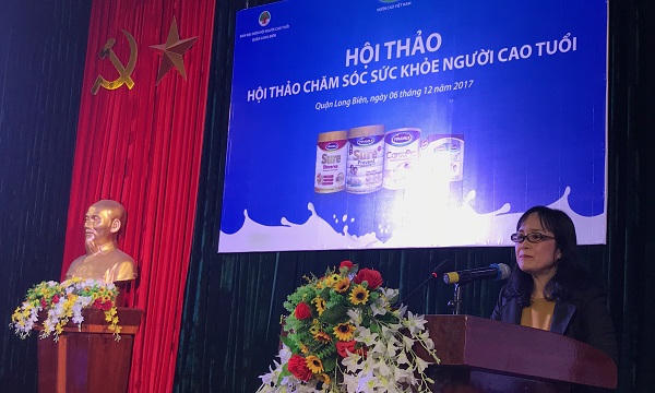 Vinamilk tiếp tục hành trình chăm sóc sức khỏe cho người cao tuổi trên cả nước