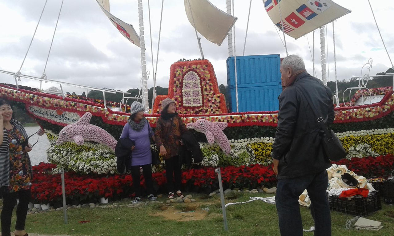 Tất bật chuẩn bị trước giờ khai mạc Fesitival hoa Đà Lạt