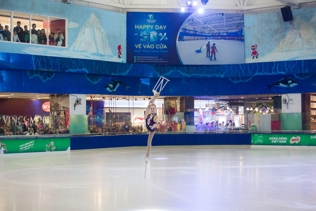 Chiêm ngưỡng những khoảnh khắc đẹp tới "nín thở" tại Giải trượt băng nghệ thuật Việt Nam 2017