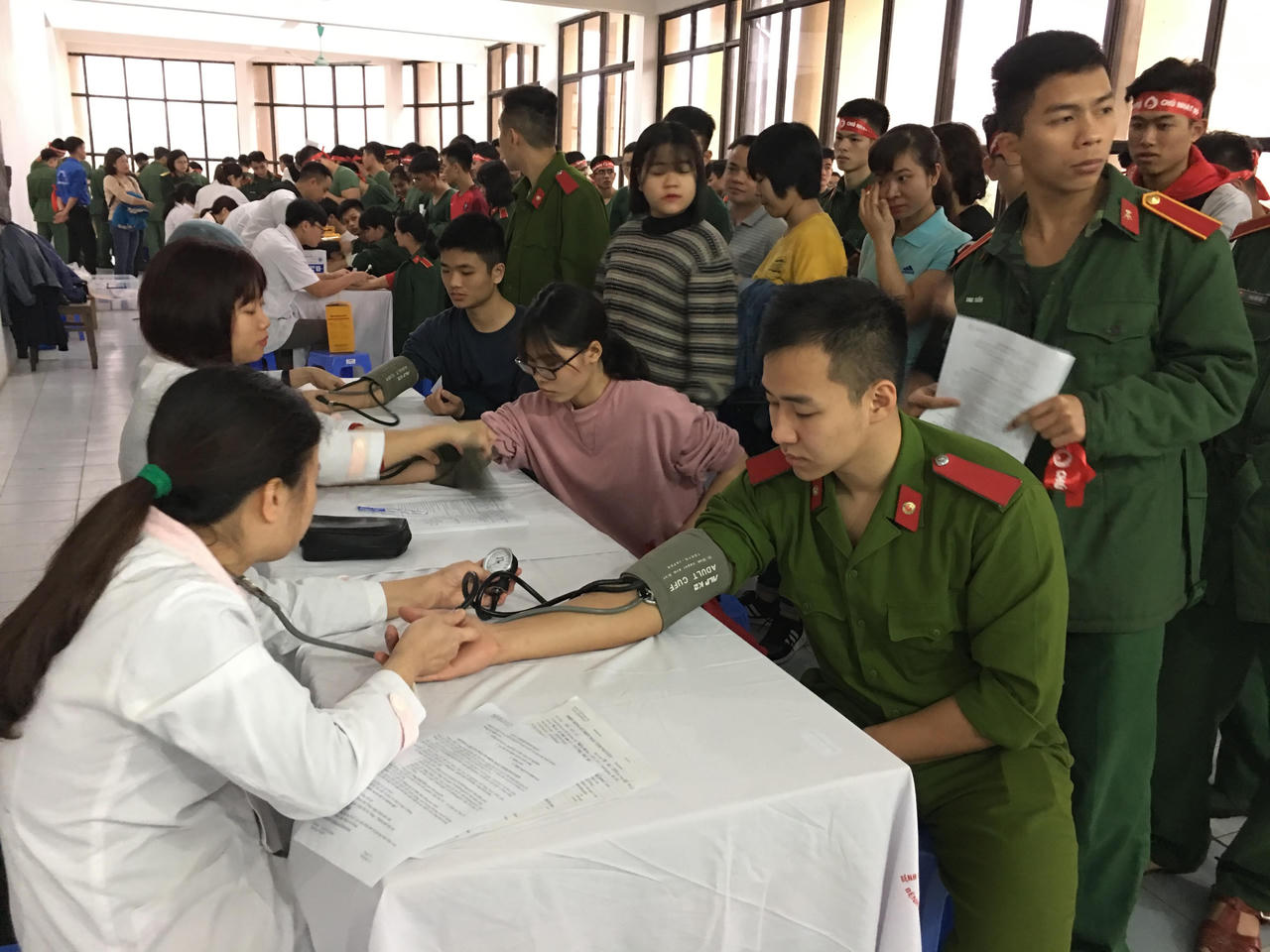 Chủ Nhật Đỏ đạt kỷ lục với hơn 42.000 đơn vị máu