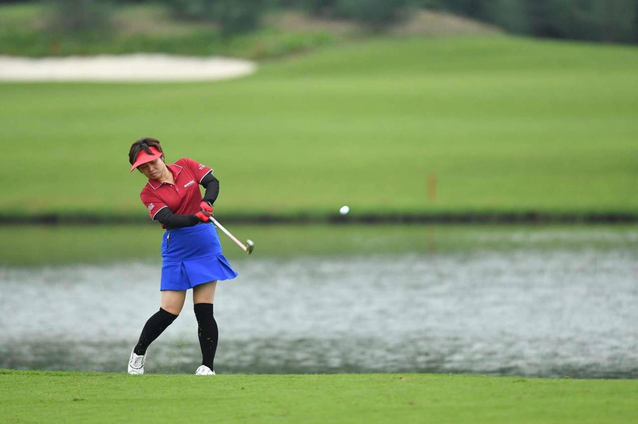 Người thân của nữ gôn thủ dự FLC Ladies Cup 2018 có cơ hội nhận HIO với xe sang tiền tỷ