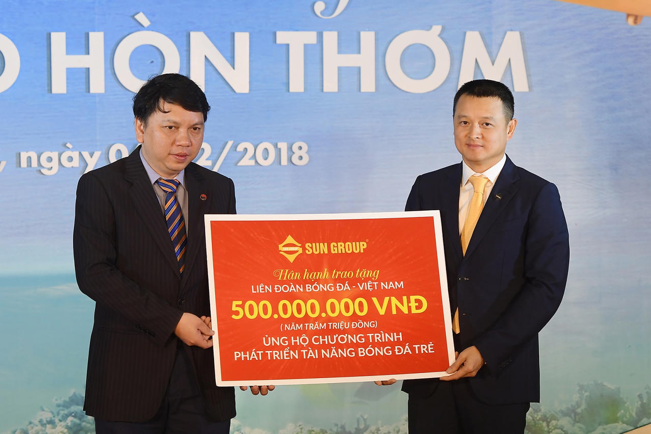 Sun Group thực hiện lời hứa tặng 1 tỷ đồng và kỳ nghỉ dưỡng tại JW Marriott Phu Quoc Emerald Bay cho U23 Việt Nam