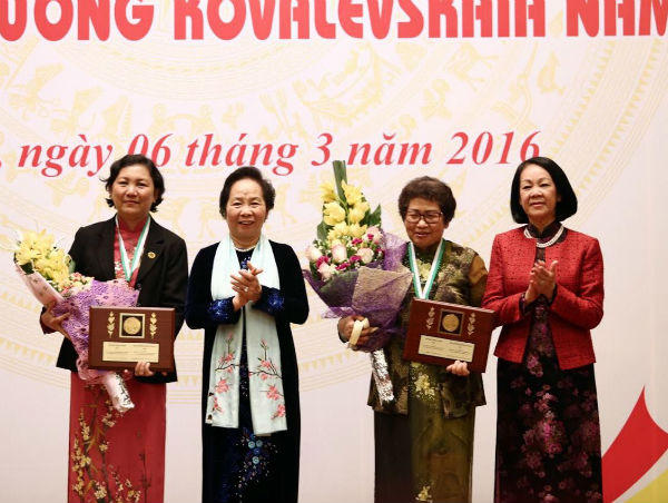 Nữ tiến sĩ hồi sinh những vùng đất nhiễm dioxin