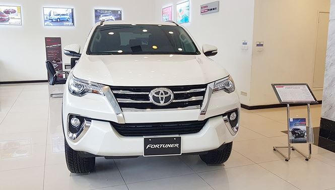 Doanh nghiệp ô tô FDI nhập khẩu xe - ảnh 1