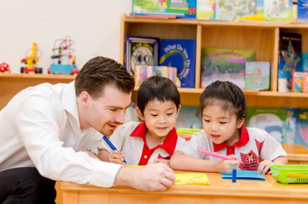 Lộ diện những ông lớn BĐS đang dồn vốn khủng vào giáo dục