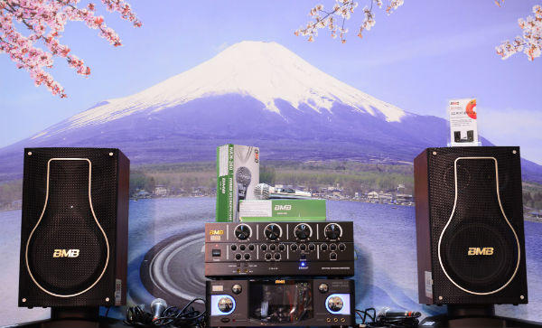 Màng loa BMB được làm từ nước khoáng ở khe núi Phú Sĩ