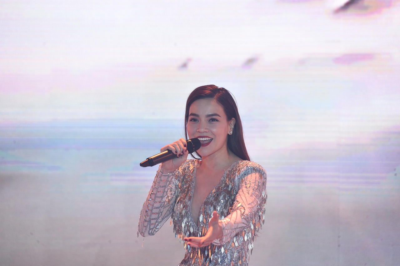 Bùng nổ với “đại tiệc” FLC Quang Binh Beach & Golf Resort tại Hà Nội