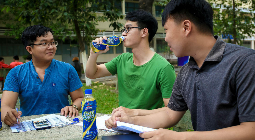 Quay quắt trong nắng nóng khiến cơ thể dễ bị mệt mỏi