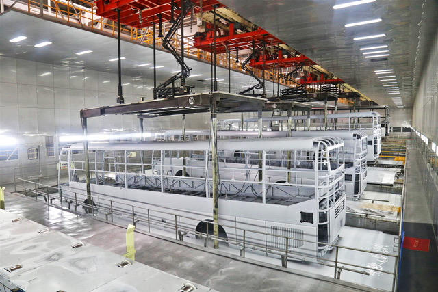 Thaco chuyển giao công nghệ sản xuất xe bus Thaco HB73S  cho đối tác Kazakhstan