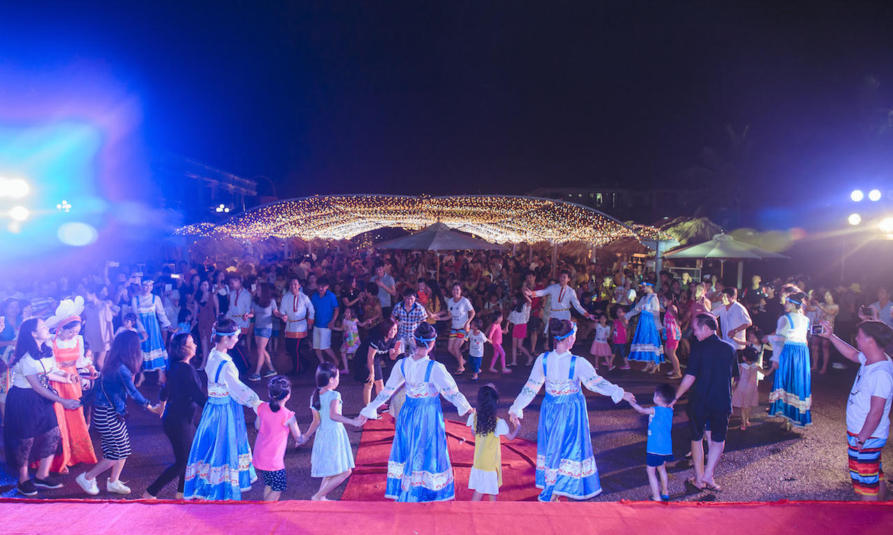 Ngập tràn cảm xúc trong lễ hội văn hóa Nga tại FLC Sầm Sơn