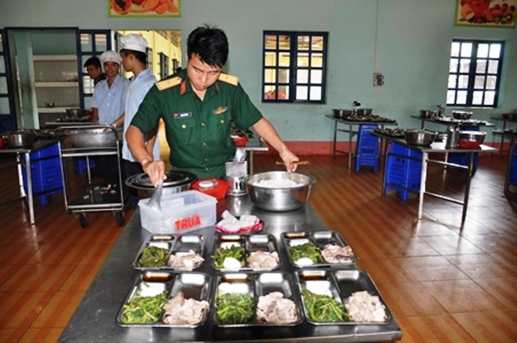 Bảo đảm tốt sức khỏe bộ đội trong mùa nắng nóng