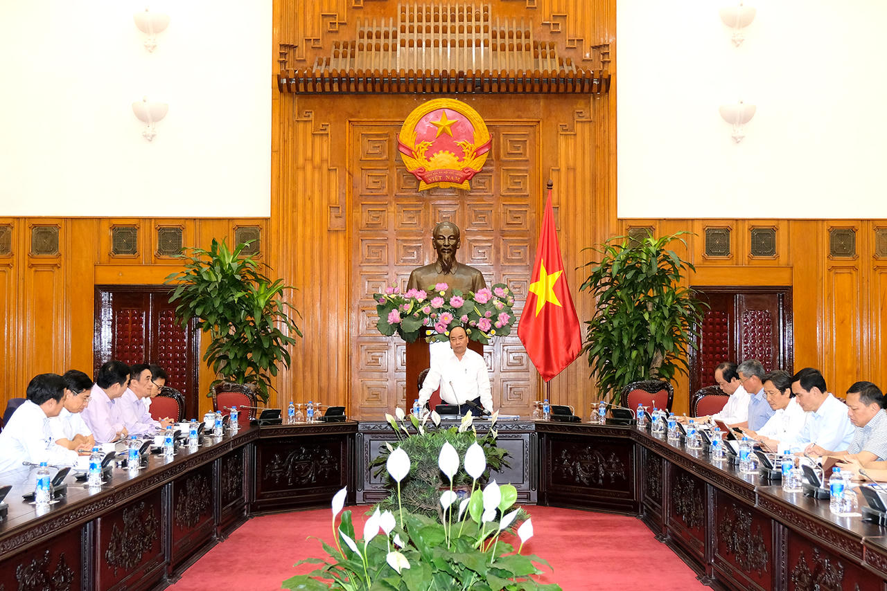 Thủ tướng: Xây dựng Chính phủ điện tử từ những việc nhỏ nhất