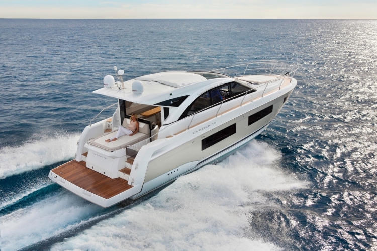 Tập đoàn FLC ký hợp đồng mua hai du thuyền hạng sang với Vietyacht