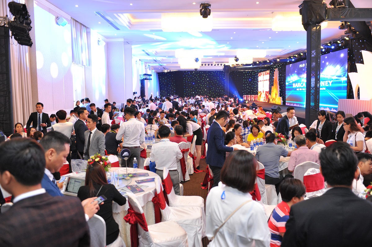 Đổ xô “gom hàng” tại lễ ra mắt FLC Lux City Quy Nhơn