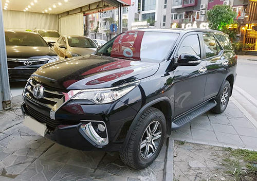 Toyota Fortuner 2017 1 cầu được rao bán khoảng 1,2 tỷ đồng. Ảnh: Bá Xuân.