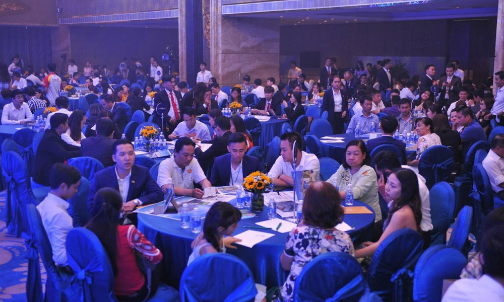 FLC Quảng Bình tạo cơn sốt “hầm hập” trong buổi ra mắt tại TP.HCM 