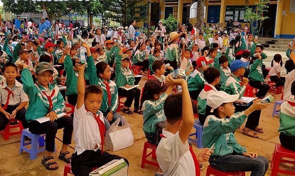Hơn 16.000 ly sữa cho trẻ em nhân ngày sữa thế giới 2018