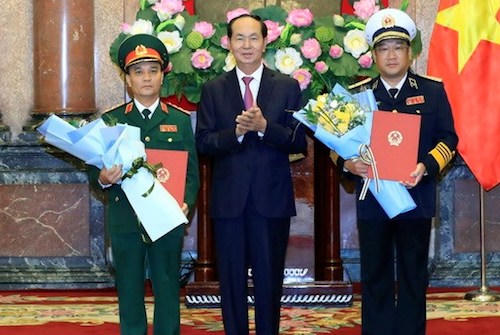 Chủ tịch nước thăng quân hàm cho hai sĩ quan cấp tướng