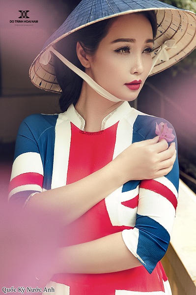 NTK Việt tung bộ ảnh Áo dài quốc kỳ độc đáo chào đón World Cup