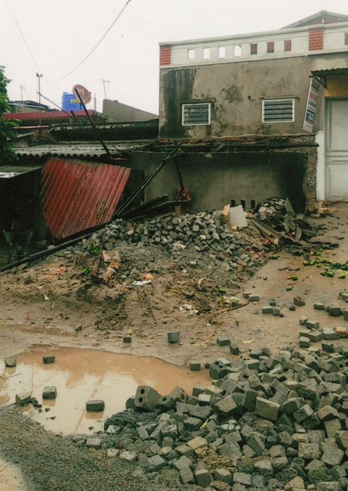 Vụ “san phẳng bếp hàng xóm”: Tài sản hủy hoại được xác định sau hơn 1 năm bị vùi lấp có khách quan?