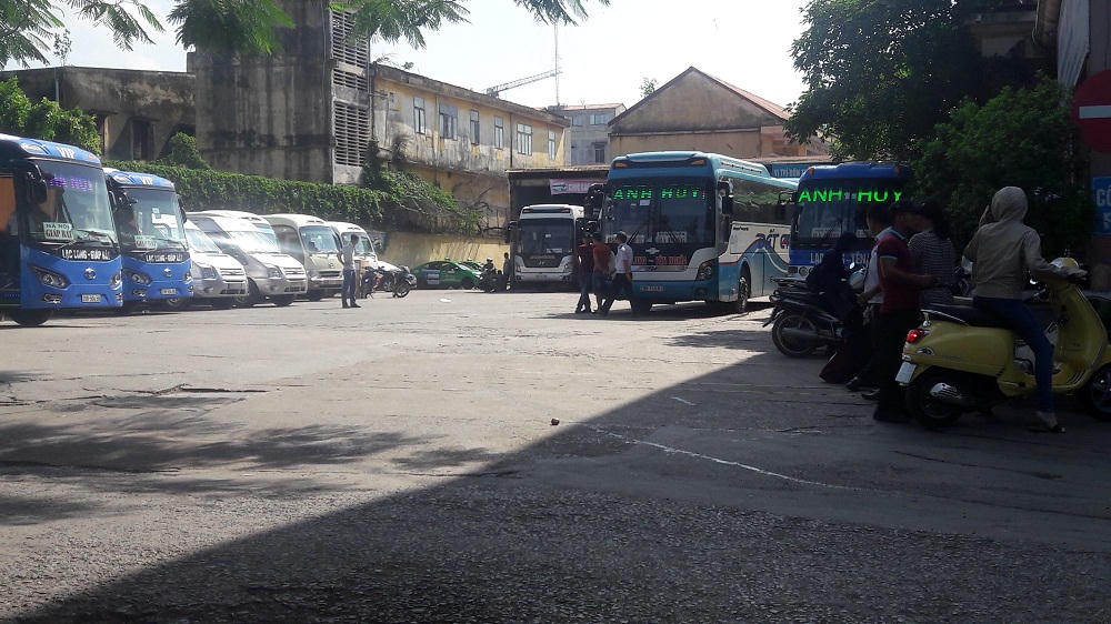 “Bát nháo” xe khách Hải Phòng - Quảng Ninh