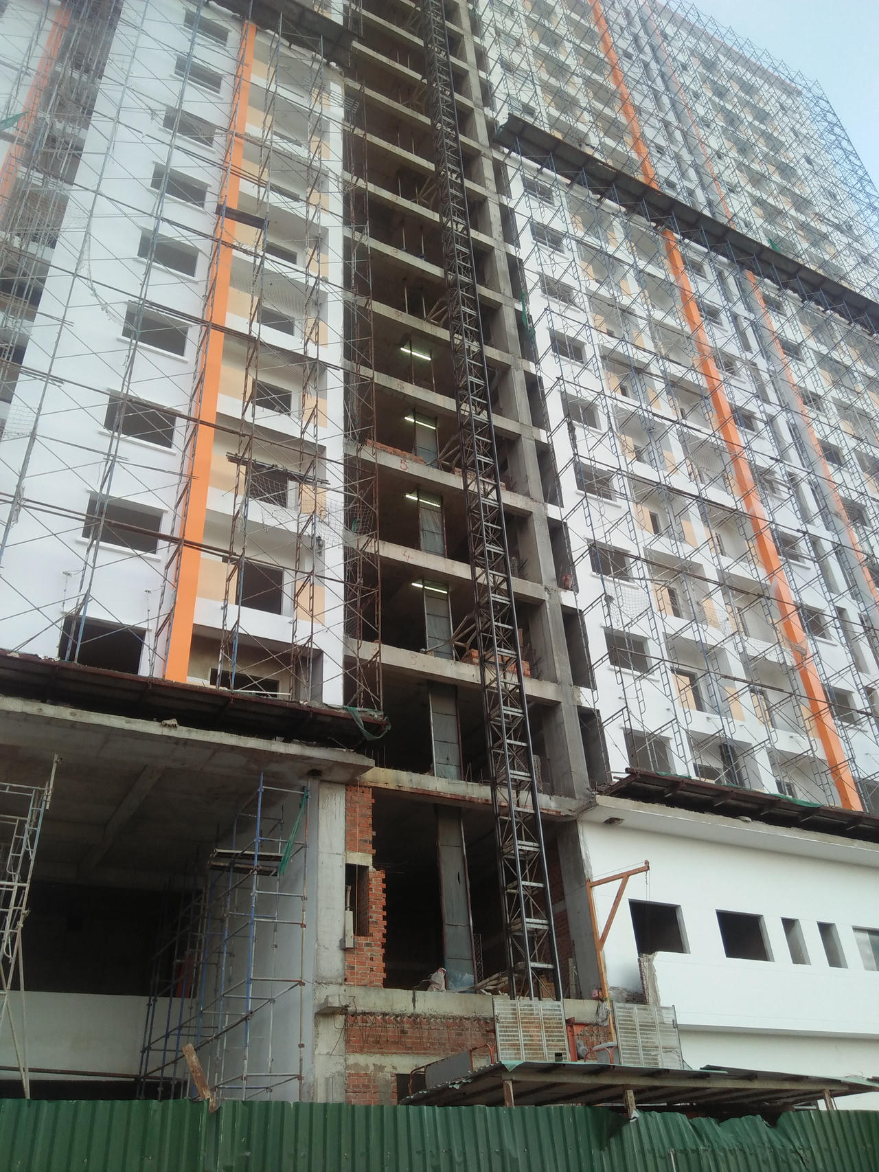 Khách mua nhà khốn khổ vì công ty địa ốc Hoàng Quân “hứa lèo”