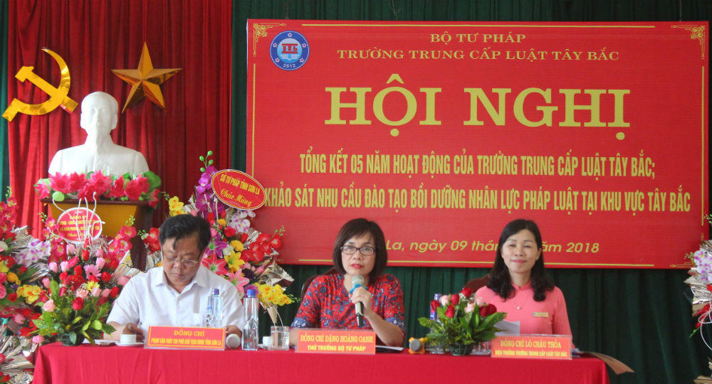 Thứ trưởng Đặng Hoàng Oanh: Trung cấp Luật Tây Bắc cần nâng cao chất lượng, thương hiệu