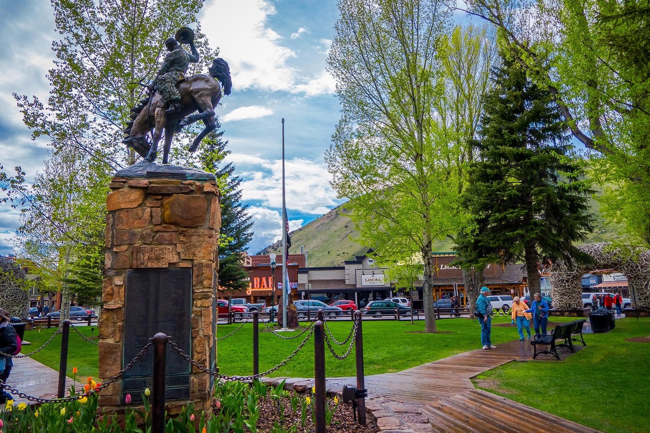 5 điểm hẹn văn hóa độc đáo tại Western Village – FLC Quảng Bình