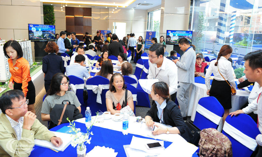 Căn hộ tầm trung tiếp tục giữ "ngôi vương"