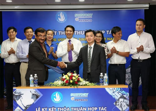 Mùa Hè Xanh và “Triệu giọt mồ hôi”