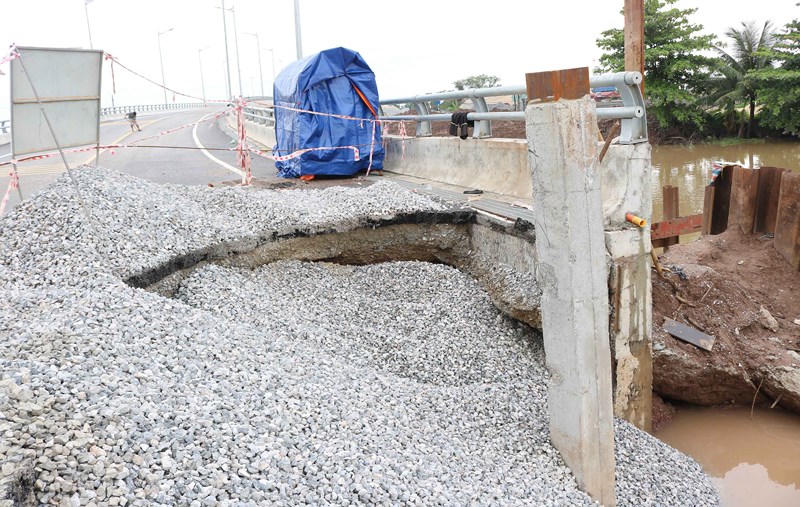 Vụ sạt ta-luy cầu Đăng: Nghi vấn thi công kém chất lượng?