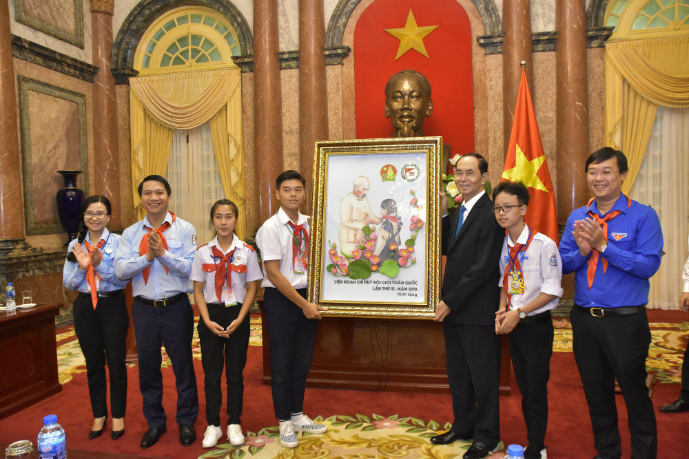 Chủ tịch nước gặp mặt 200 đại biểu thiếu nhi