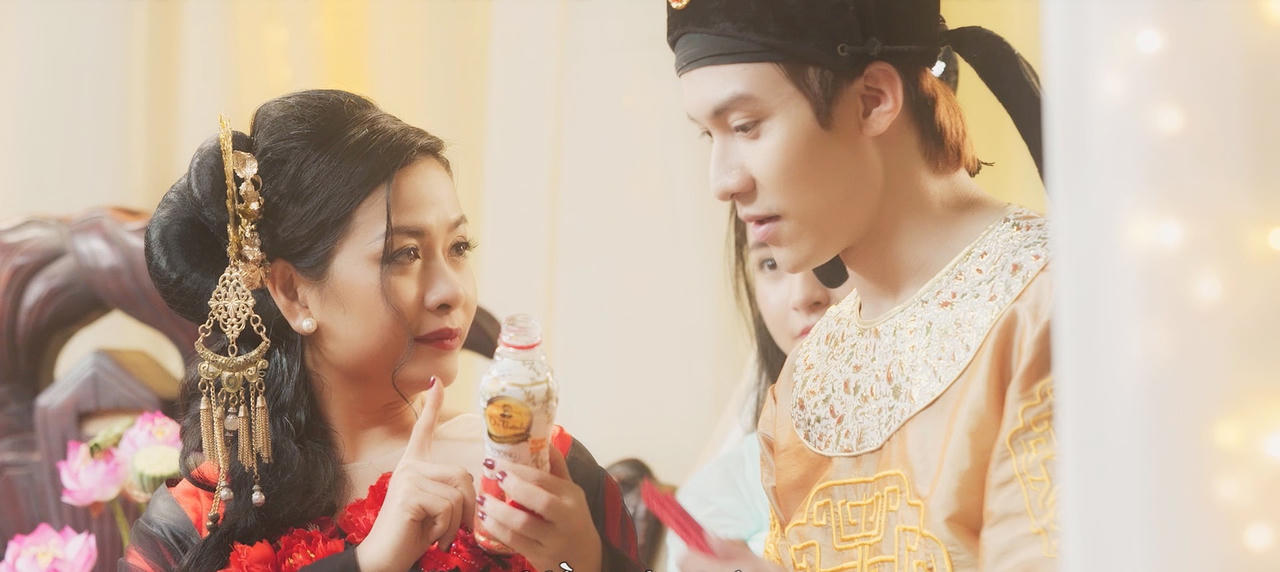 Trương Quỳnh Anh đẹp rạng ngời trong tạo hình cổ trang ở MV mới