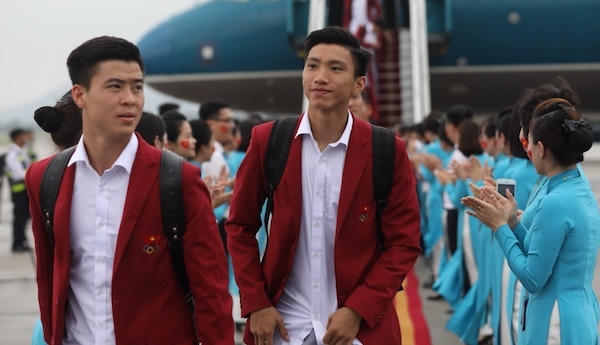 Đội tuyển Olympic Việt Nam đã về tới Hà Nội