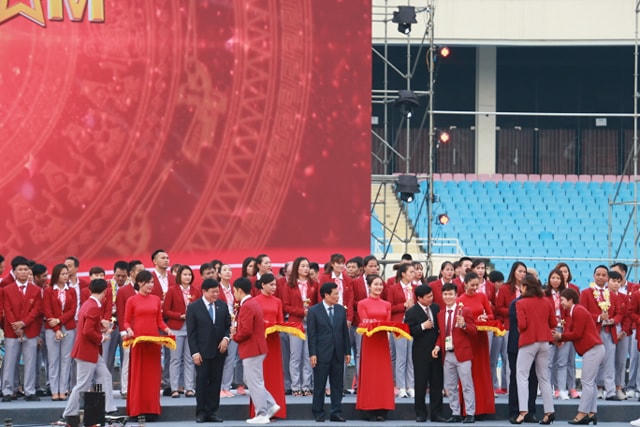 Khoảnh khắc ấn tượng lễ vinh danh những 'người hùng' ASIAD 2018 tại sân vận động Mỹ Đình